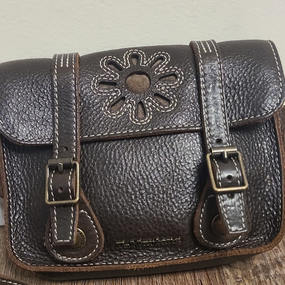 Dr. Martens Dunnet Floral Cut Crossbody 8" Satchel - Picture 2 of 8